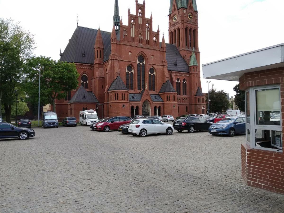 Zacisze Starowki Apartment Torun Exterior photo